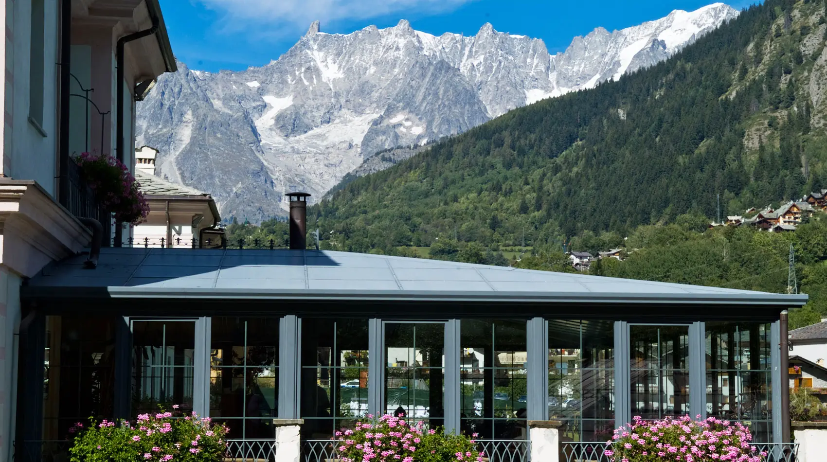 B historical spa in Courmayeur